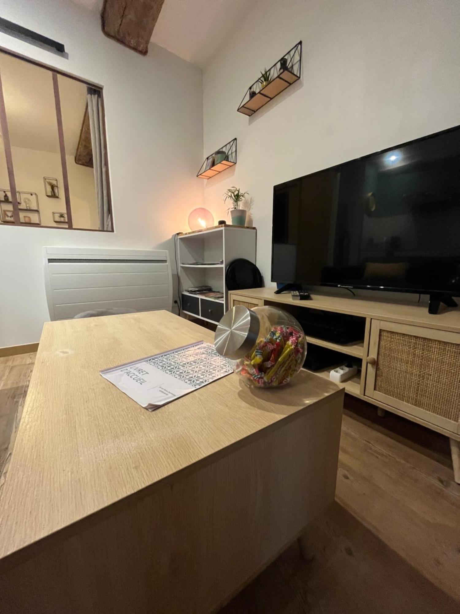 La Cour Chartraine - Cosy Appartement Avec Cour Exterieur A Blois Exteriör bild