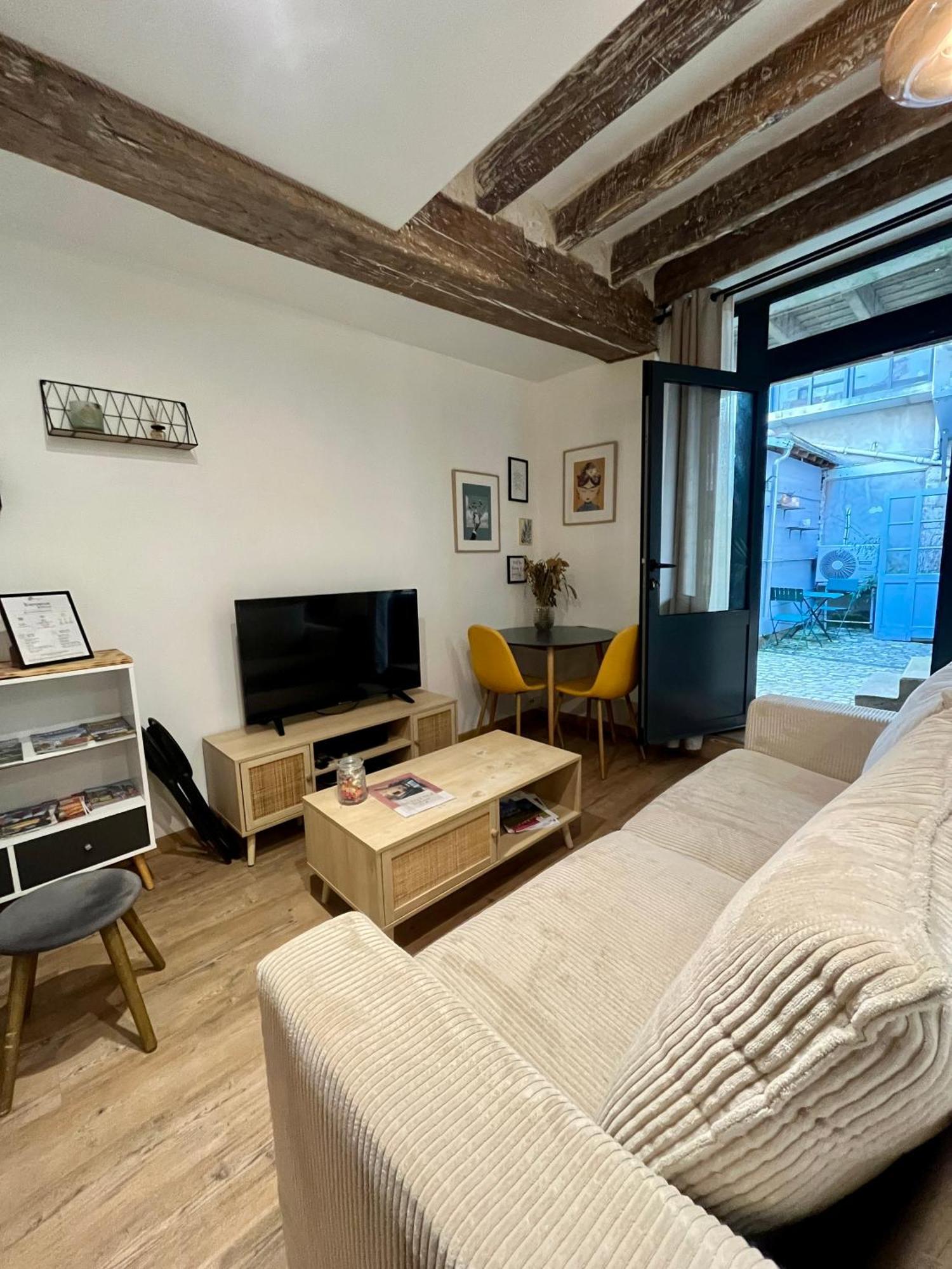 La Cour Chartraine - Cosy Appartement Avec Cour Exterieur A Blois Exteriör bild